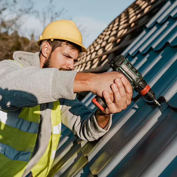 Why Cambridge Property Owners Choose Cambridge Roofing Pros for Metal Roof Replacement?