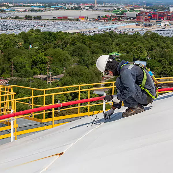 Why Cambridge Roofing Pros Is Cambridge's Trusted TPO Roofing Team?